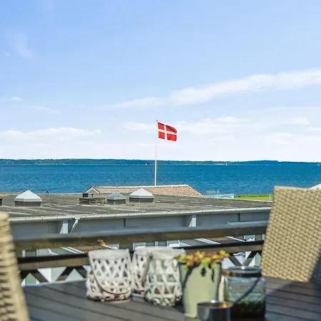 Mari - 150m From The Sea By Interhome